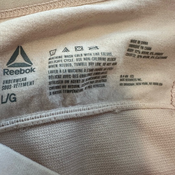 Reebok Women’s Large Sport Bras with Removable Pads - Picture 9 of 10